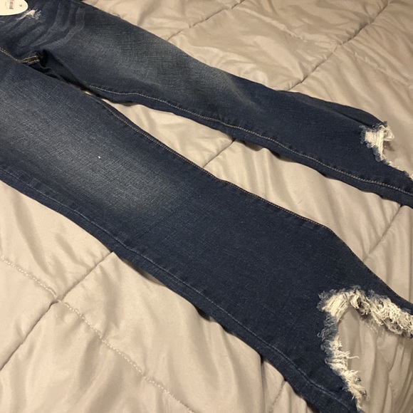 Nwt scoop crop flare jeans with frayed hem, size 0 - Picture 3 of 5